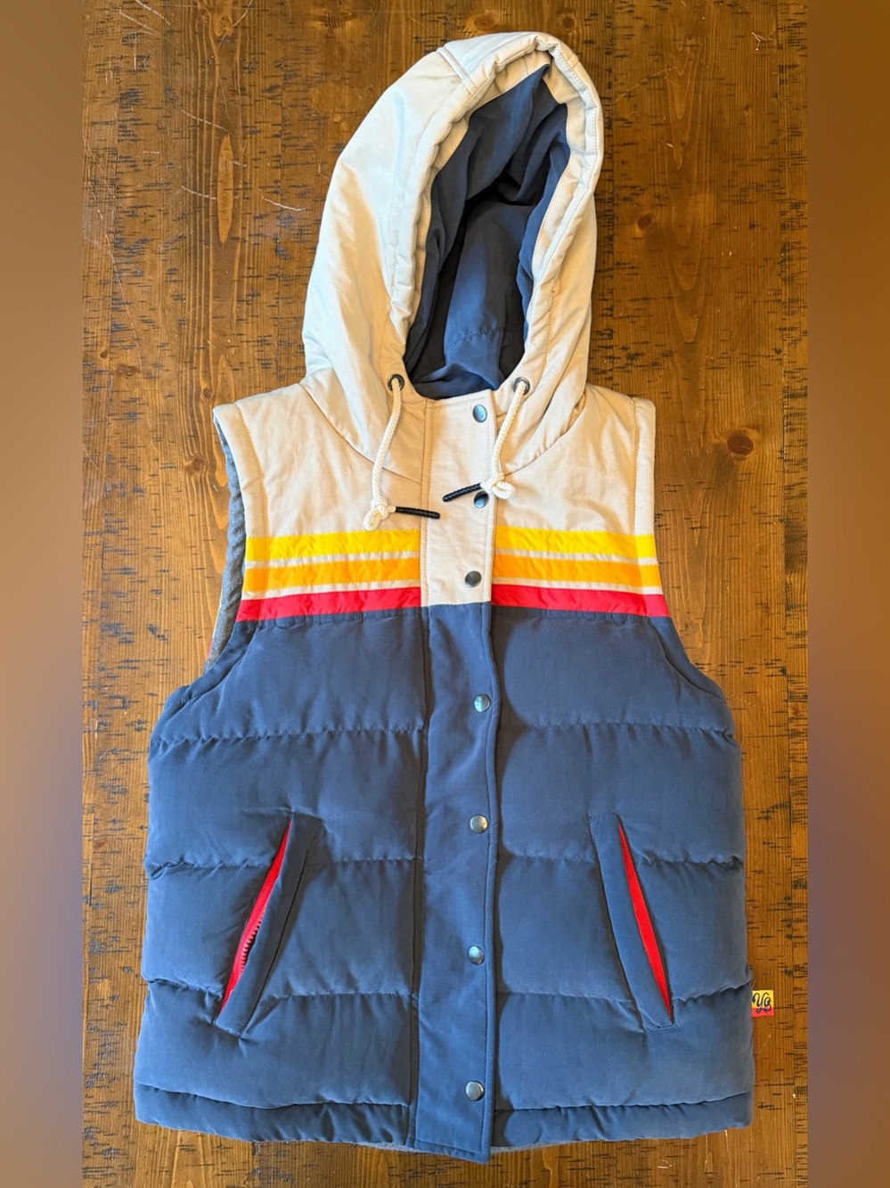 Colorado Yo Sleeveless Hooded Puffer Vest. NWOT. Size Small.